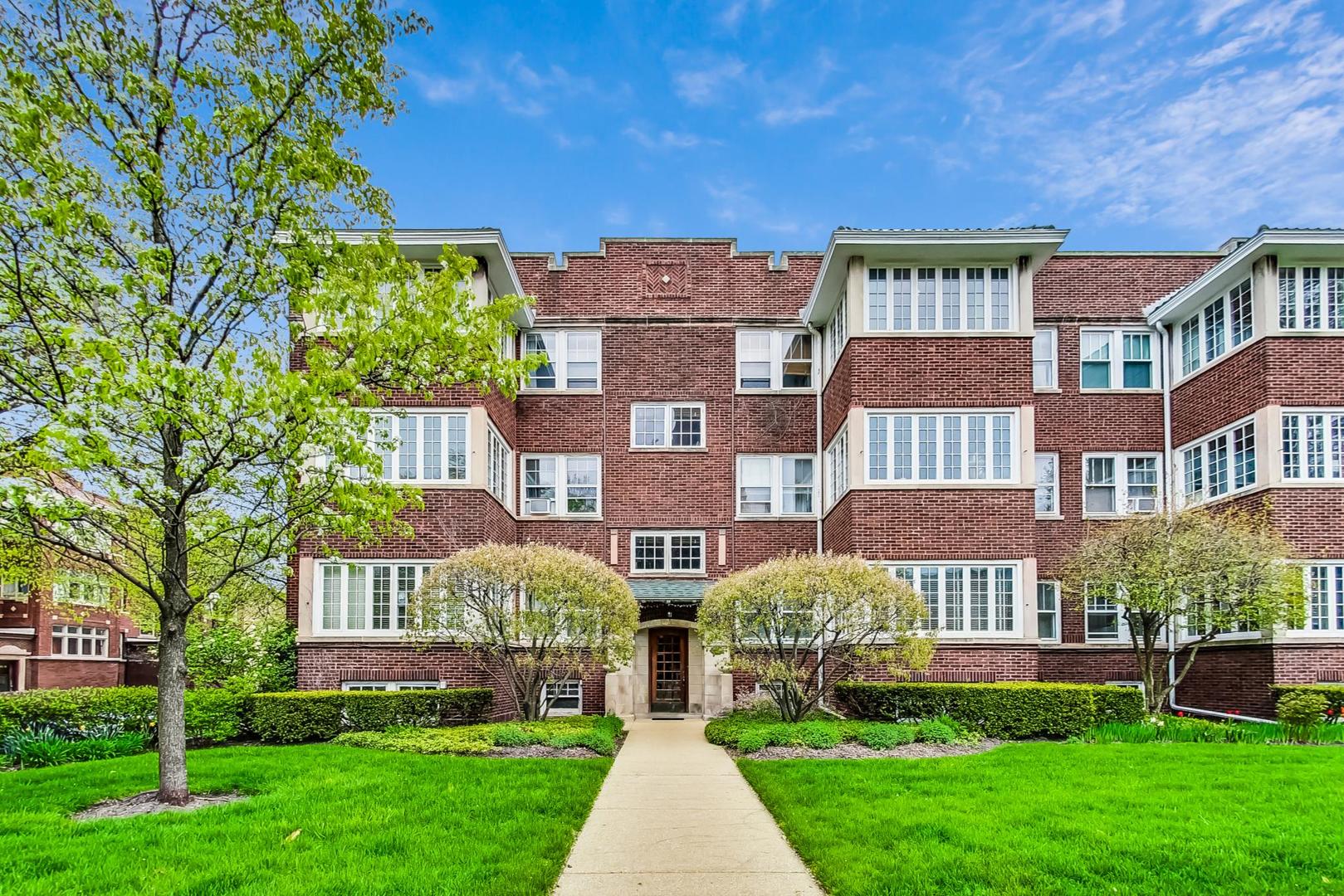 813 Ridge Avenue, Unit 3 Evanston, IL 60202 - Photo 1 of 23 Gallery Image 1