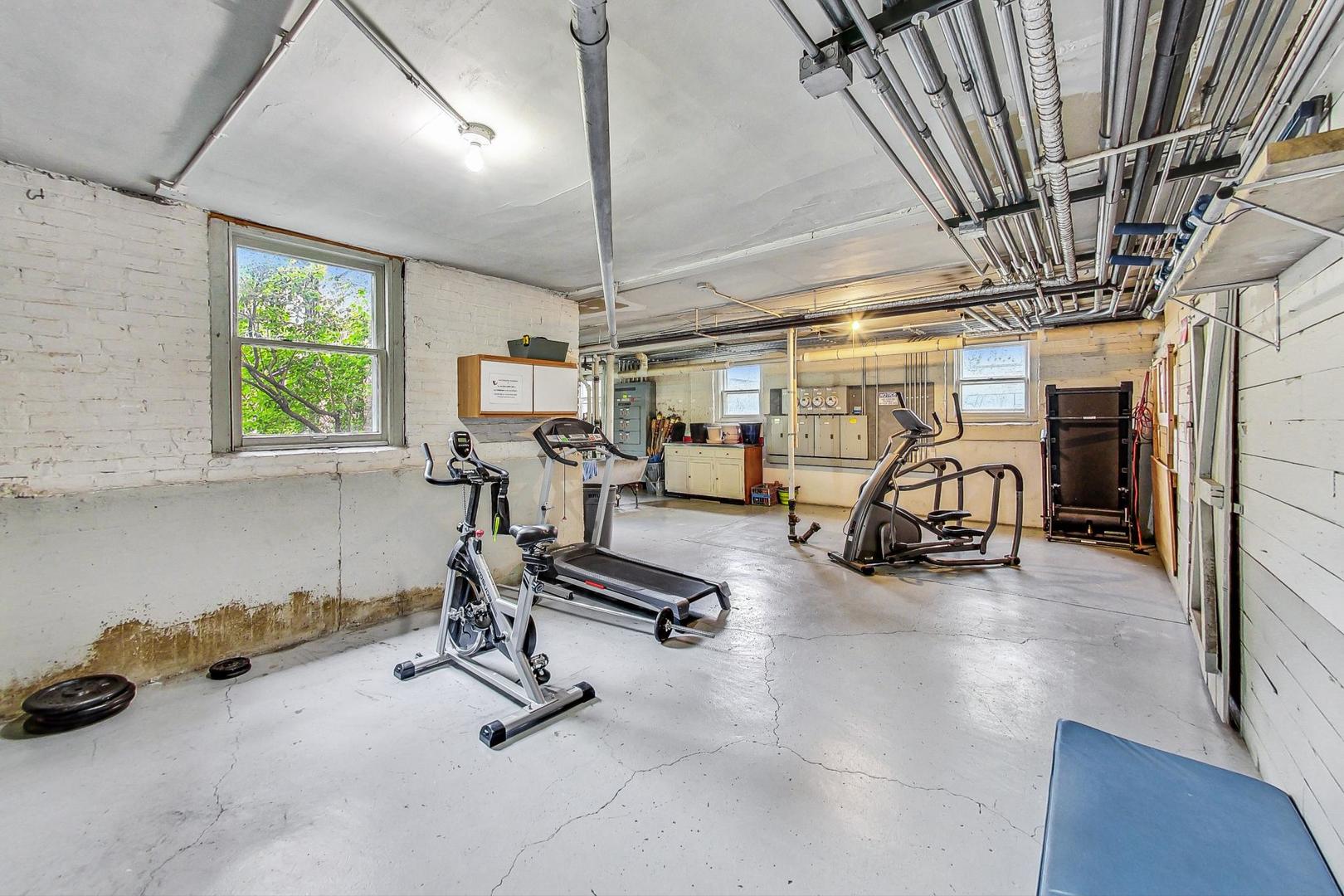813 Ridge Avenue, Unit 3 Evanston, IL 60202 - Photo 22 of 23 Gallery Image 22