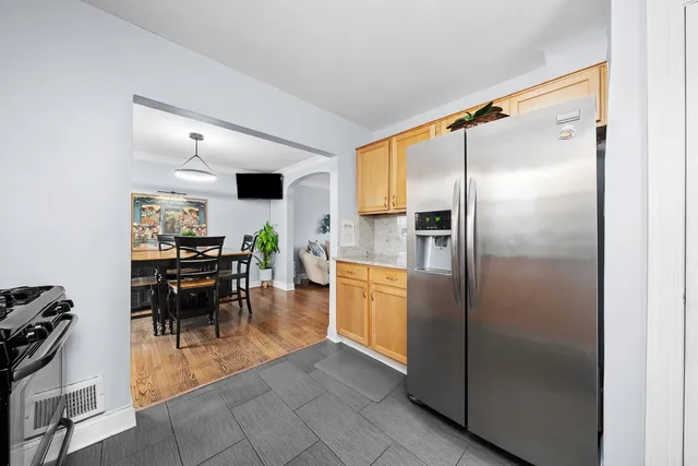 $379,900 | 6123 South Meade Avenue, Chicago, IL 60638