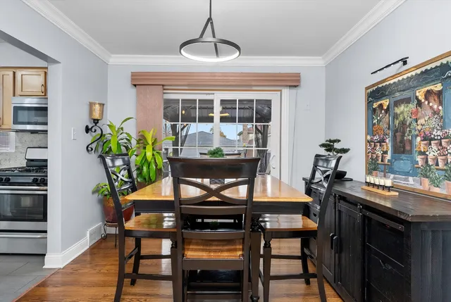 $379,900 | 6123 South Meade Avenue, Chicago, IL 60638