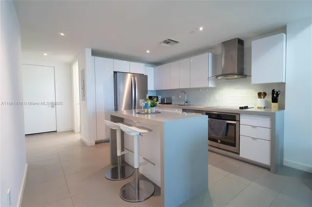 $439,000 | 1600 Northeast 1st Avenue, Unit 1412, Miami, FL 33132