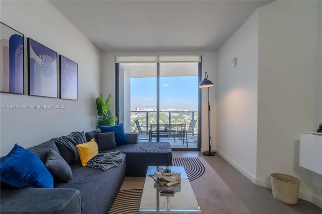 $439,000 | 1600 Northeast 1st Avenue, Unit 1412, Miami, FL 33132