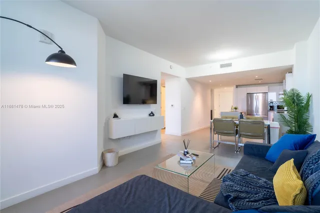 $439,000 | 1600 Northeast 1st Avenue, Unit 1412, Miami, FL 33132