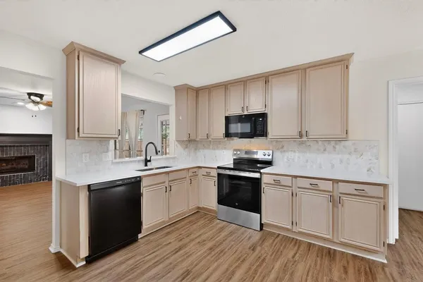 $2,890 | 10201 Napa Valley Drive, Frisco, TX 75035