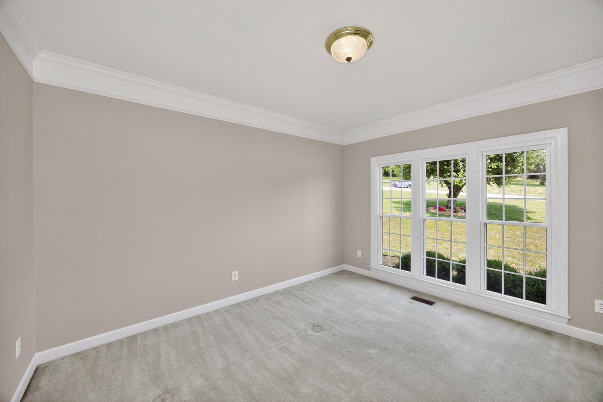 4220 Warren Road Franklin, TN 37067 - Photo 9 of 47 Gallery Image 9