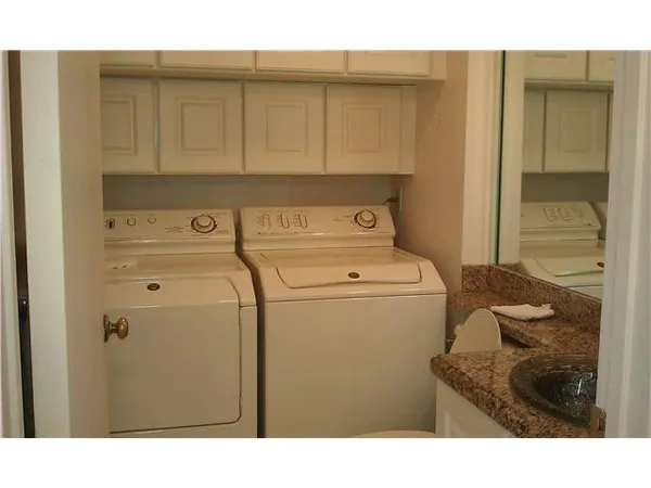 $2,400 | 114 Buttonwood Lane, Unit 114, Boynton Beach, FL 33436