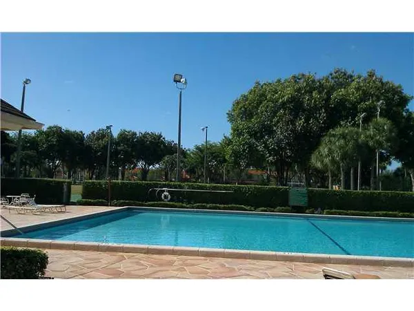 $2,400 | 114 Buttonwood Lane, Unit 114, Boynton Beach, FL 33436