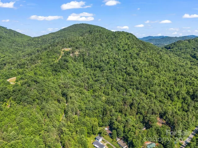 $300,000 | Tbd Climbing Road, Hendersonville, NC 28792