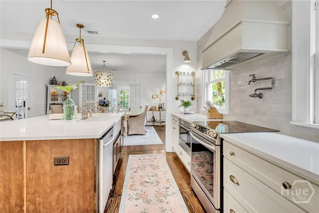 $3,200 | 1108 Bonaventure Road, Savannah, GA 31404