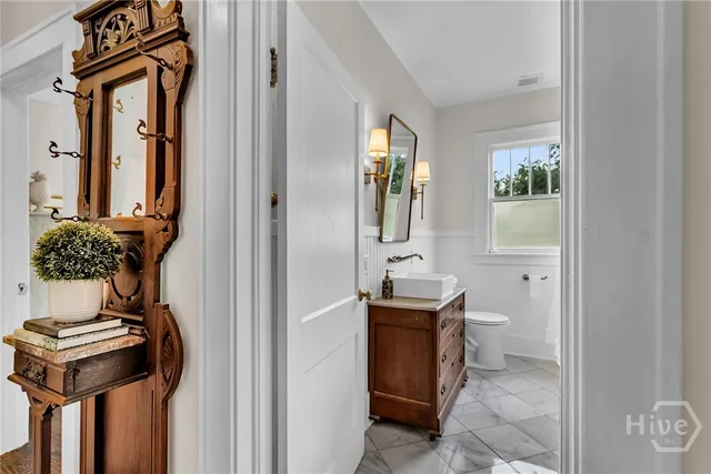 $3,200 | 1108 Bonaventure Road, Savannah, GA 31404