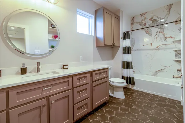 $675,000 | 5292 Horseshoe Drive, Anderson, TX 77830