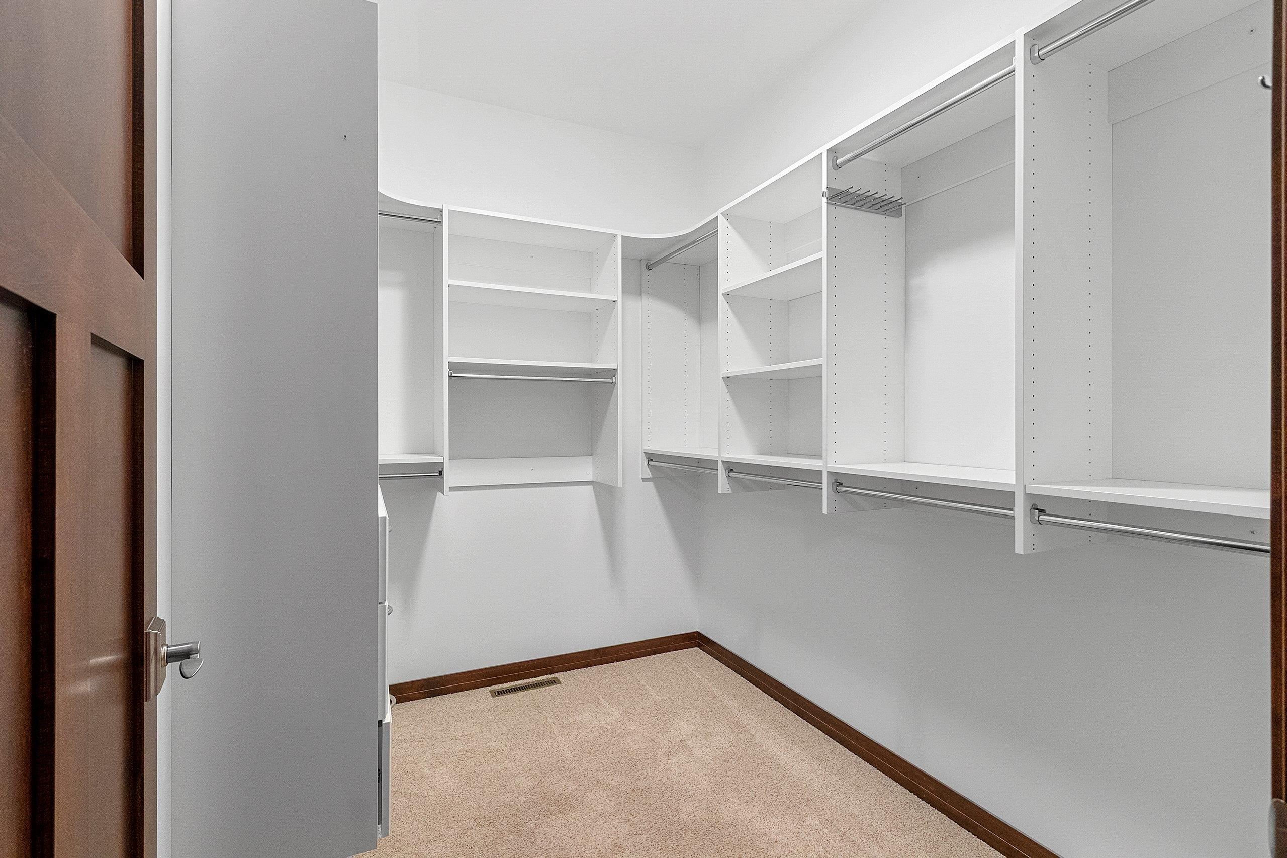 3327 Largo Ridge Drive Green Bay, WI 54311 - Photo 44 of 71