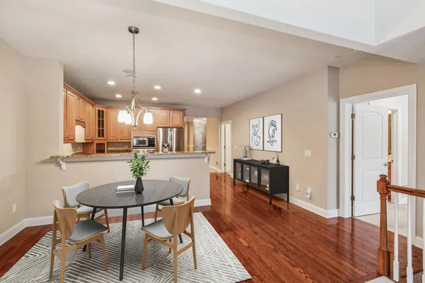 $599,500 | 4902 Steeplechase Court, Unit 35, Eagan, MN 55122