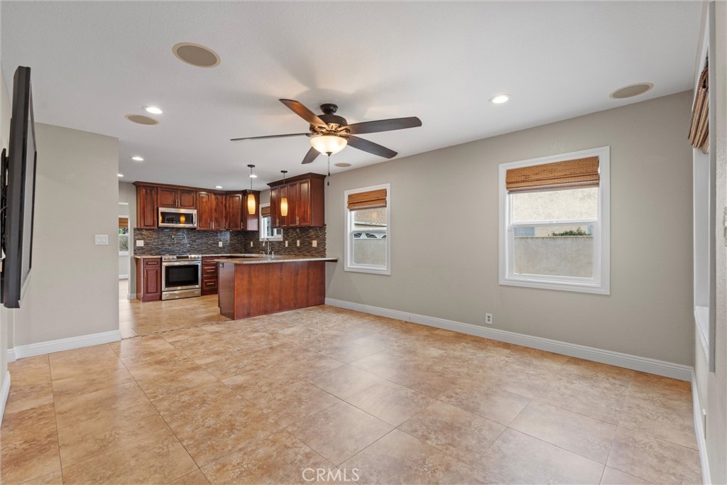 6071 Modoc Road Westminster, CA 92683 - Photo 5 of 29