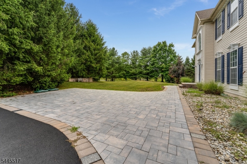 209 Kuhl Road Flemington, NJ 08822 - Photo 2 of 50