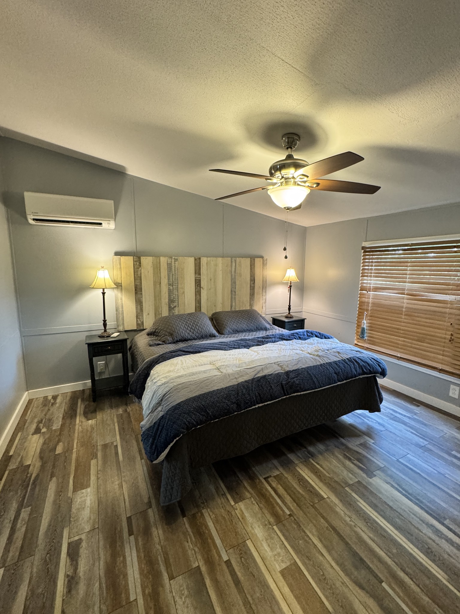 59 Riverview Lane Waverly, TN 37185 - Photo 15 of 28 a bedroom with a bed and window