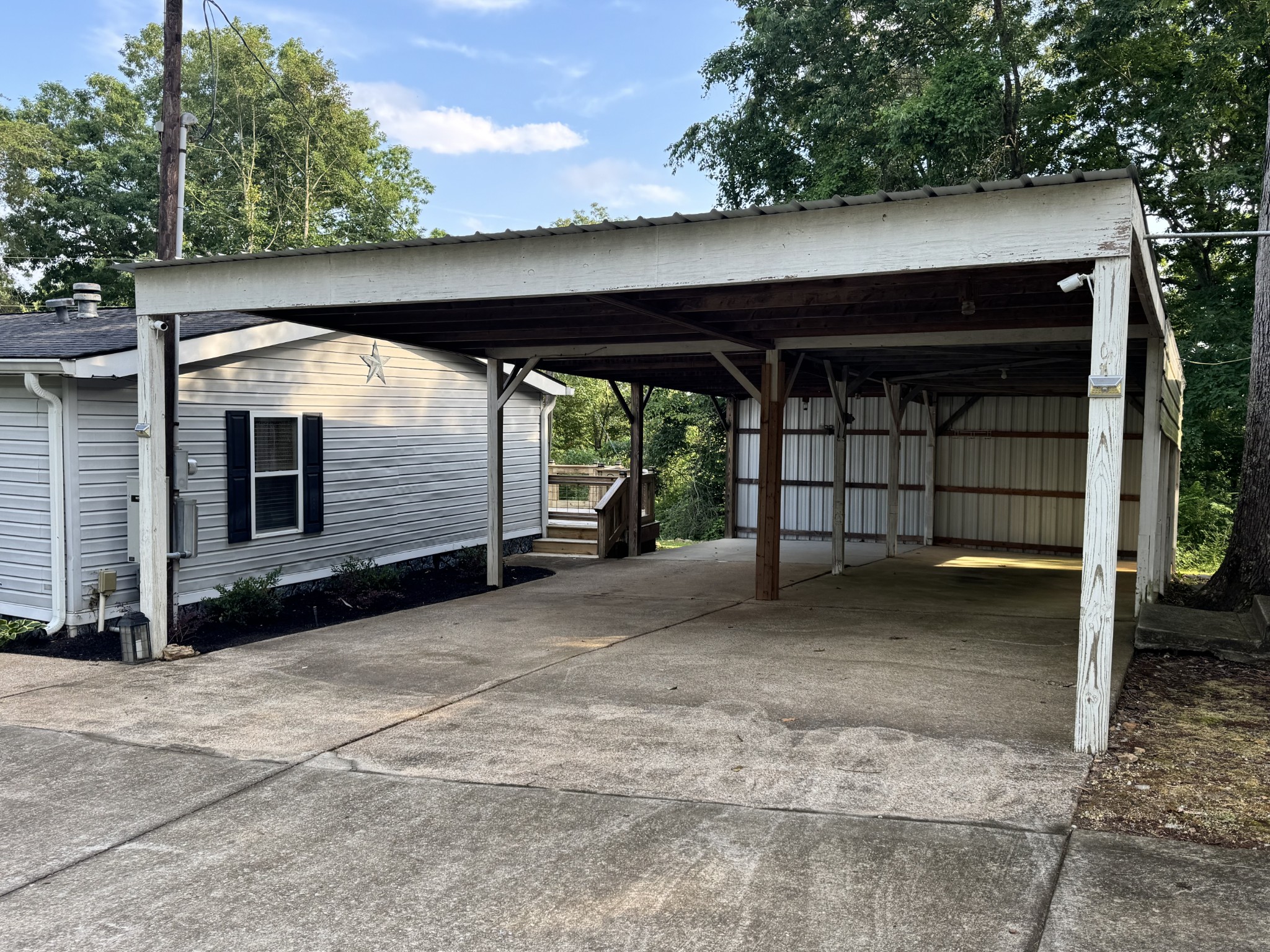 59 Riverview Lane Waverly, TN 37185 - Photo 23 of 28 a view of a car garage