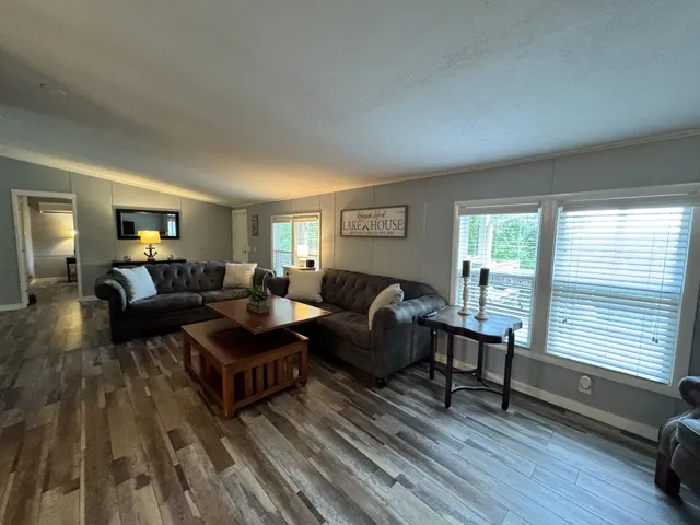 $209,900 | 59 Riverview Lane, Waverly, TN 37185