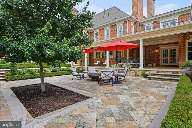 $15,000,000 | 11100 Kings Cavalier Court, Oakton, VA 22124