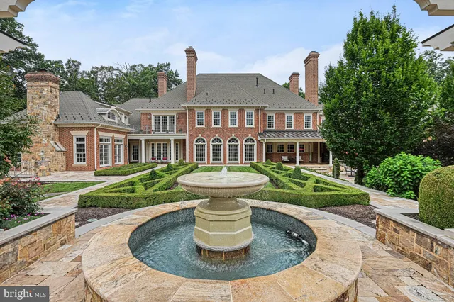 $15,000,000 | 11100 Kings Cavalier Court, Oakton, VA 22124