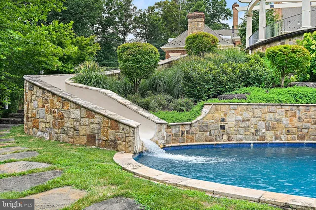 $15,000,000 | 11100 Kings Cavalier Court, Oakton, VA 22124