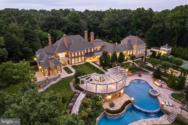 $15,000,000 | 11100 Kings Cavalier Court, Oakton, VA 22124