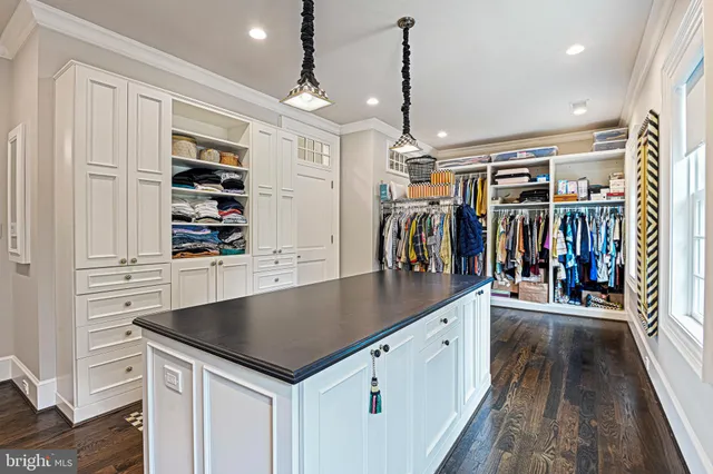 $15,000,000 | 11100 Kings Cavalier Court, Oakton, VA 22124