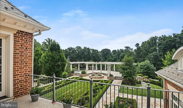 $15,000,000 | 11100 Kings Cavalier Court, Oakton, VA 22124