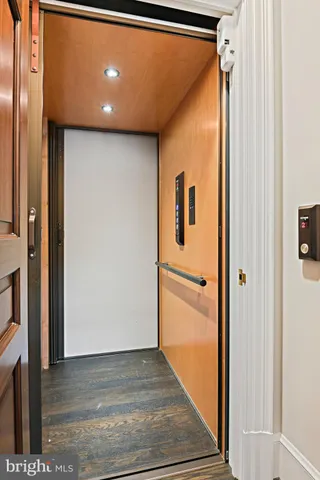 $15,000,000 | 11100 Kings Cavalier Court, Oakton, VA 22124