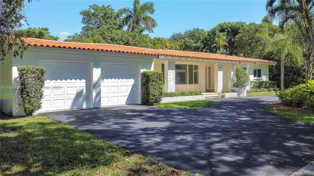 $6,500 | 1549 Catalonia Avenue, Coral Gables, FL 33134