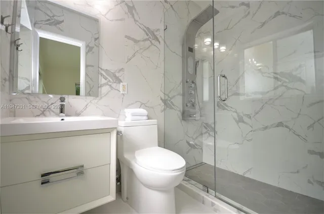 $6,250 | 1549 Catalonia Avenue, Coral Gables, FL 33134