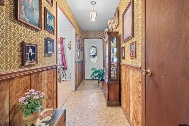 a view of a entryway of a house