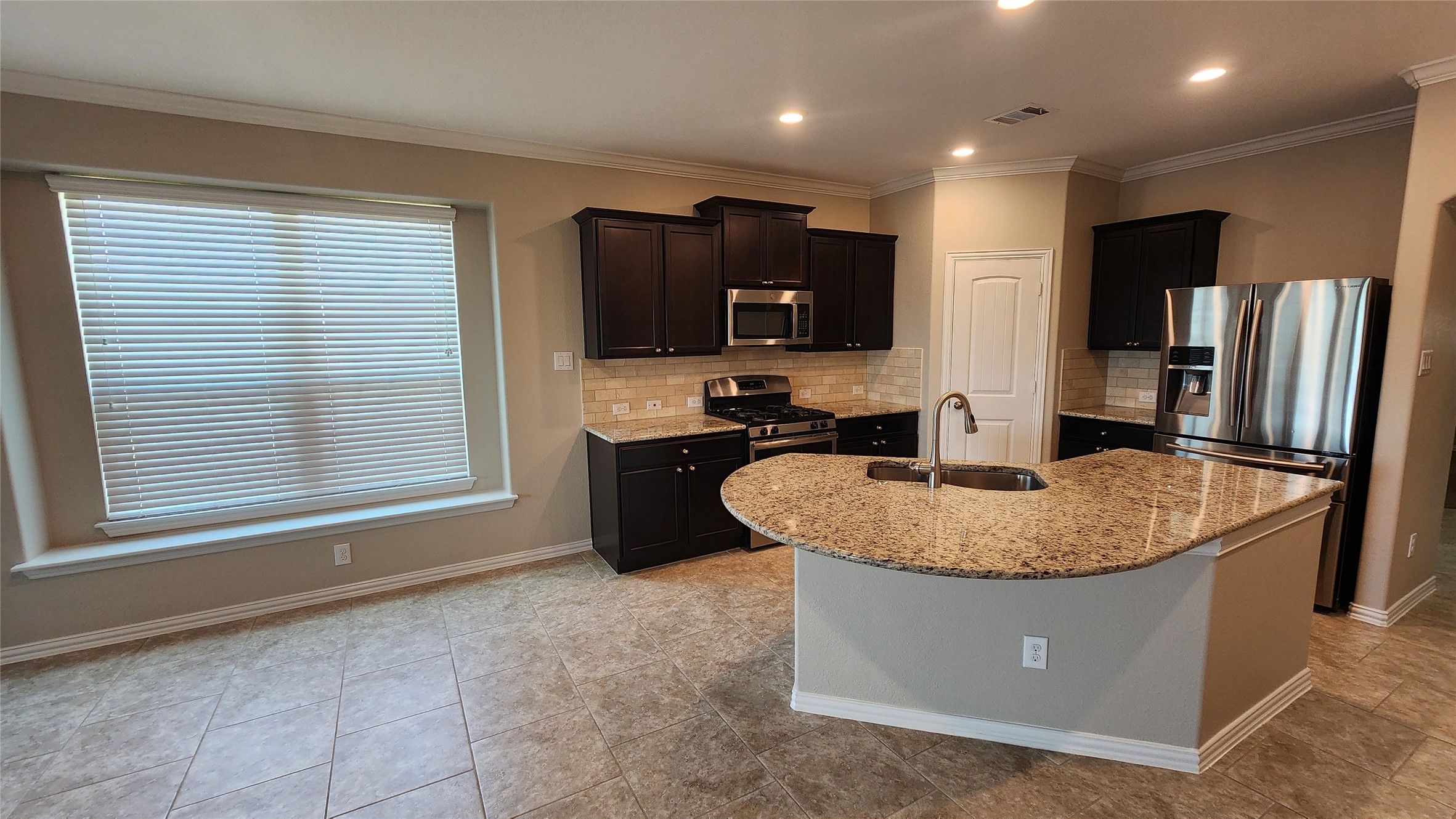 18428 Blush Rose Road Pflugerville, TX 78660 - Photo 14 of 32