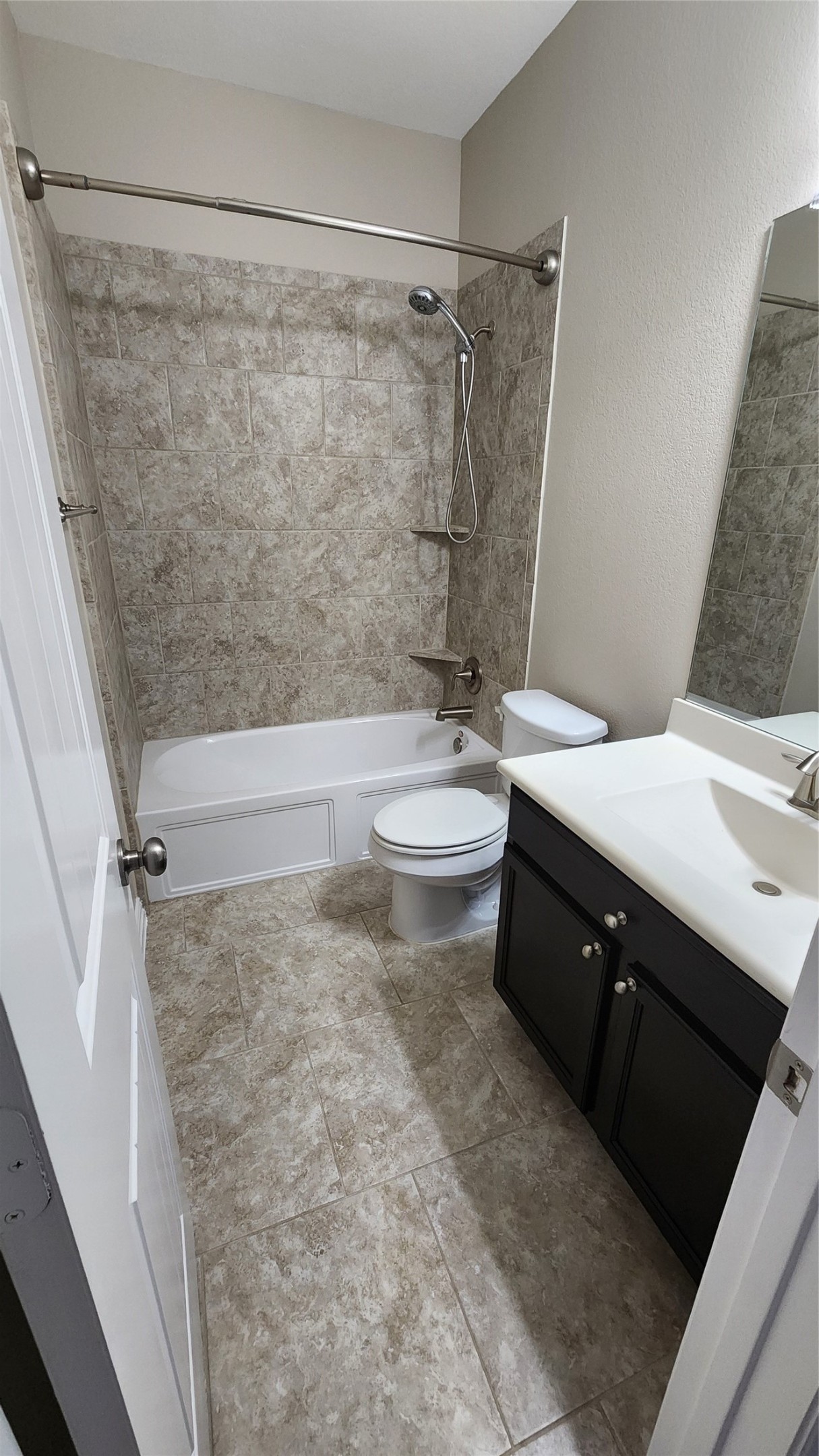 18428 Blush Rose Road Pflugerville, TX 78660 - Photo 8 of 32 Hall Bath