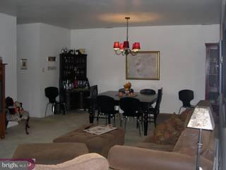 2 F Fairway Road, Unit F Reading, PA 19607 - Photo 3 of 6 Gallery Image 3