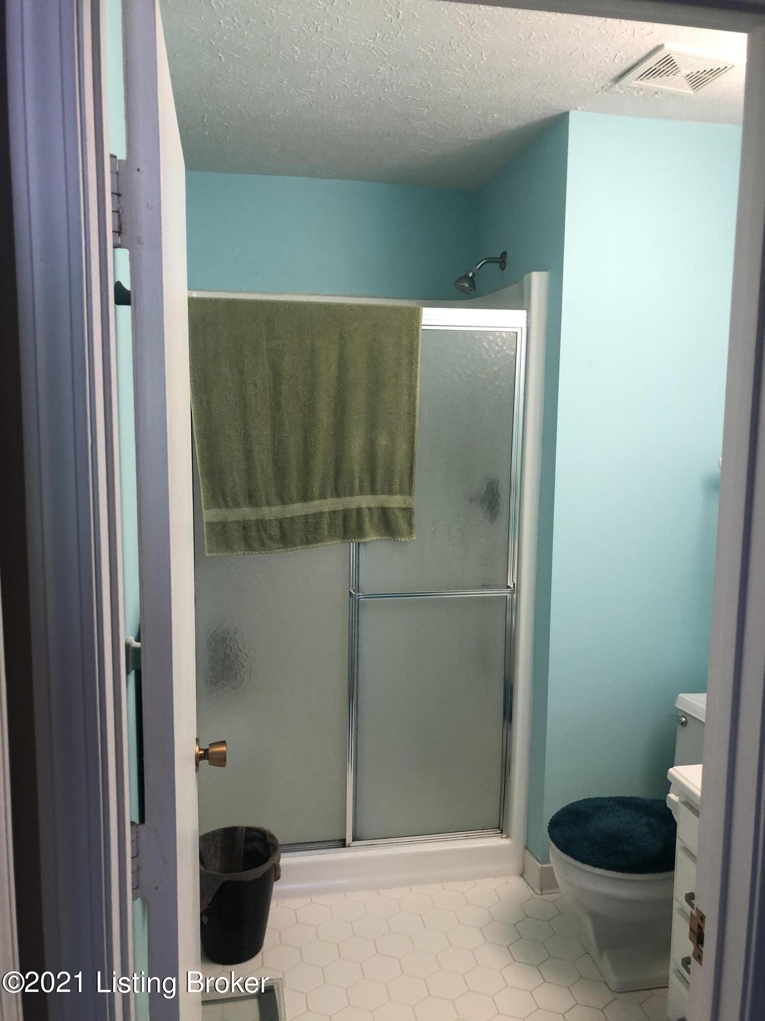 487 Piping Rock Road, Unit 303 Brandenburg, KY 40108 - Photo 20 of 41 IMG_3728