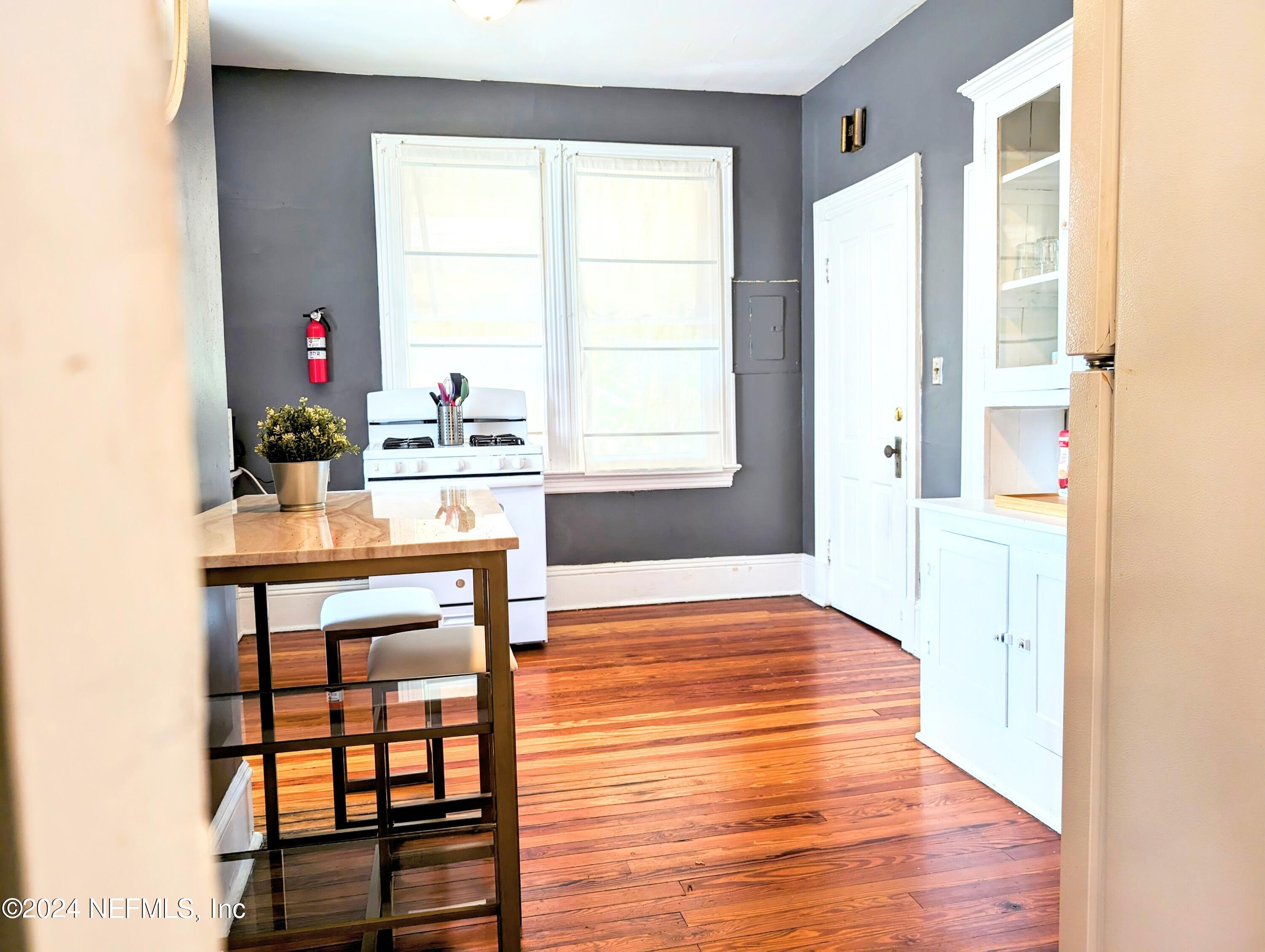 2727 Riverside Avenue, Unit 3 Jacksonville, FL 32205 - Photo 12 of 13 PXL_20240503_204522985~2