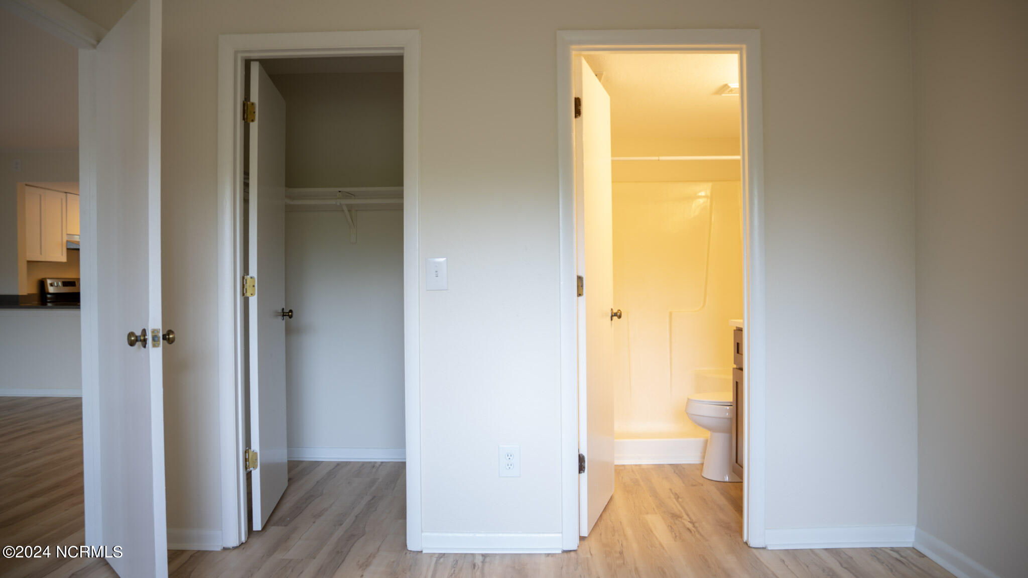 4443 Holly Tree Road Wilmington, NC 28412 - Photo 18 of 30 4443HollyTreeRd-53
