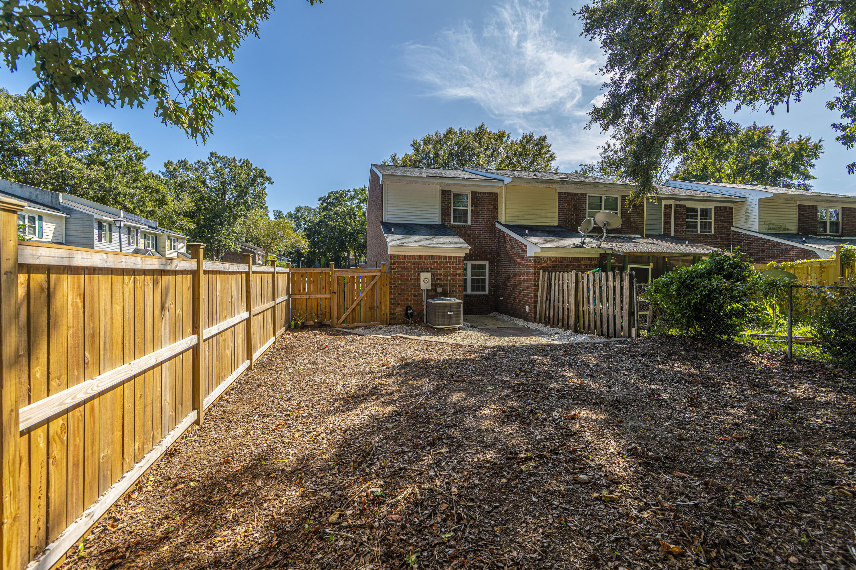 1049 Hunters Trace Mount Pleasant, SC 29464 - Photo 22 of 24 1049HuntersTrace32