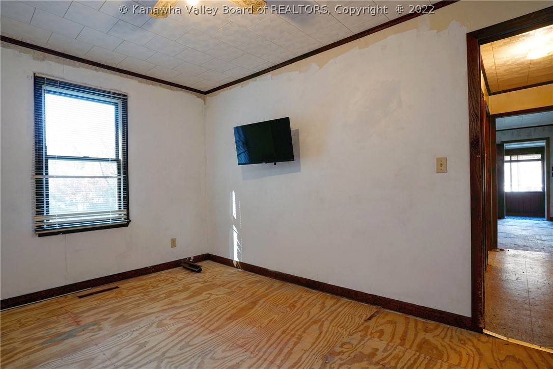 734 Hunter Road Charleston, WV 25311 - Photo 8 of 24 Farm House Bedroom