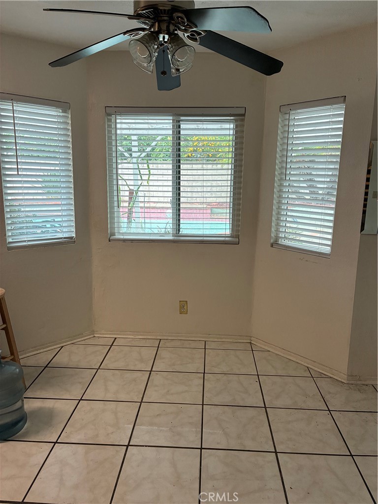 1144 North Glenwood Avenue Rialto, CA 92376 - Photo 35 of 35 a view of an empty room with a window