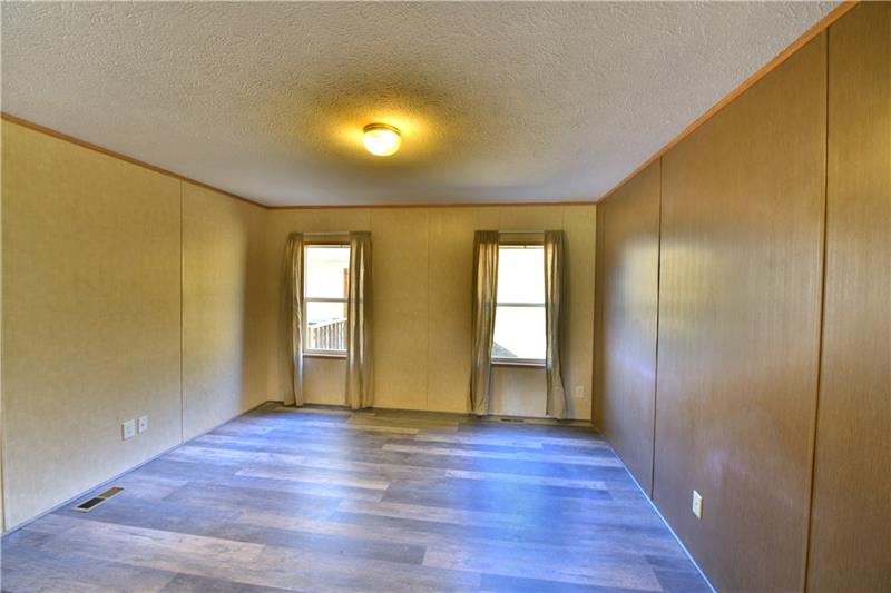 714 Banetown Road Washington, PA 15301 - Photo 8 of 19 Master Bedroom 13x13 Complete with En'suite New Flooring!