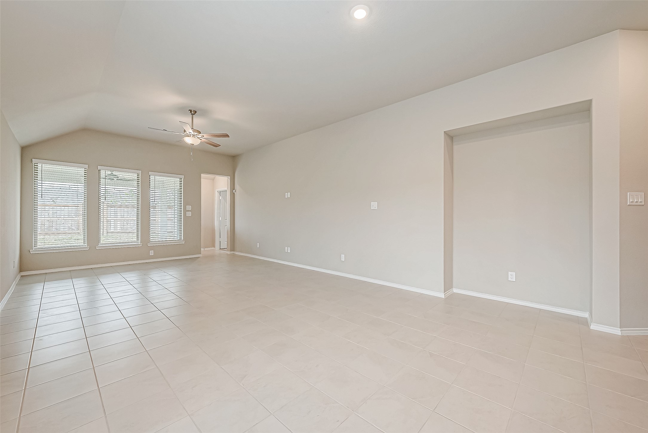 31801 Pecan Cottage Lane Spring, TX 77386 - Photo 9 of 37