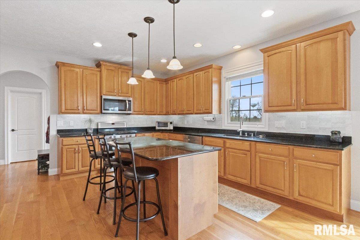 1760 Kingsbury Road Washington, IL 61571 - Photo 24 of 85 Gallery Image 24