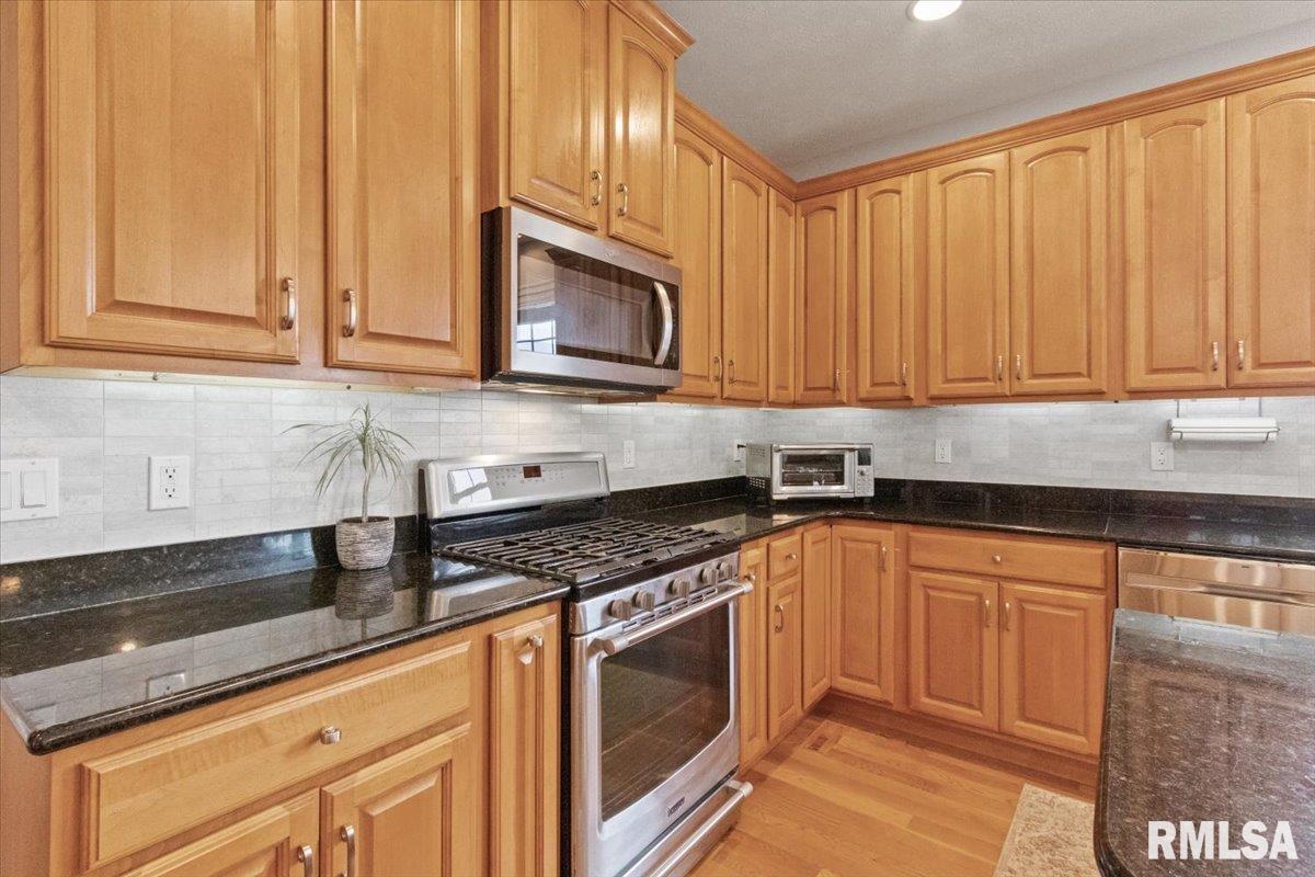 1760 Kingsbury Road Washington, IL 61571 - Photo 25 of 85 Gallery Image 25