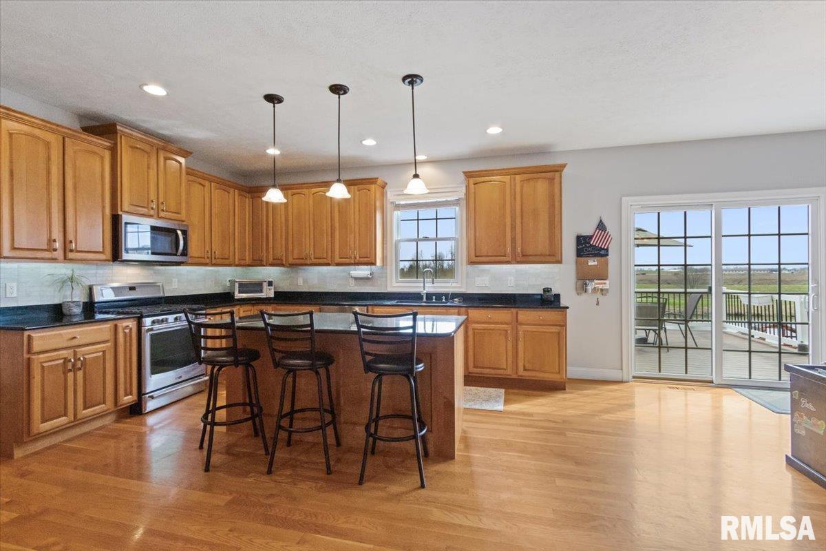 1760 Kingsbury Road Washington, IL 61571 - Photo 31 of 85 Gallery Image 31