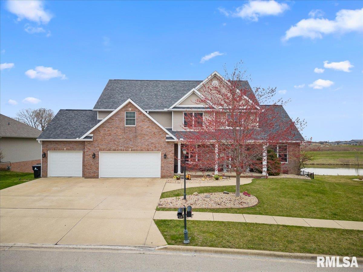 1760 Kingsbury Road Washington, IL 61571 - Photo 4 of 85 Gallery Image 4