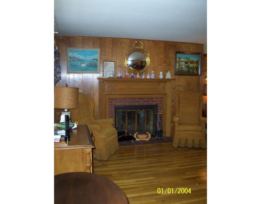 138 Stony Brook Road Raynham, MA 02767 - Photo 5 of 12 Gallery Image 5