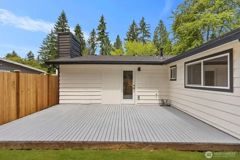 $999,999 | 10459 Northeast 142nd Street, Kirkland, WA 98034