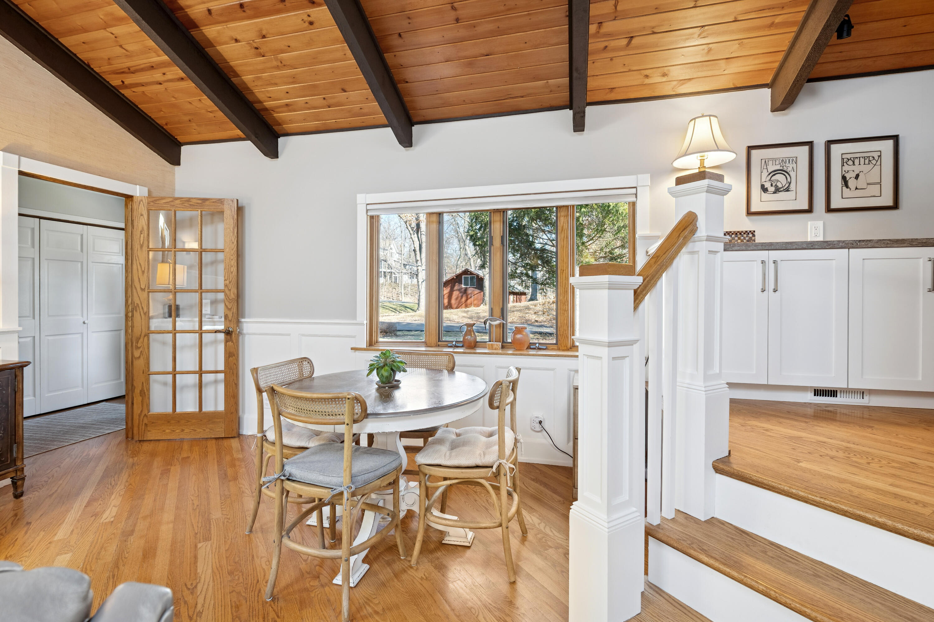 N2337 West Main Road Linn, WI 53147 - Photo 2 of 26 Casual Dining Space